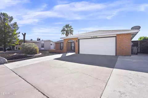 10722 Gay Brewer Dr, El Paso, TX 79935