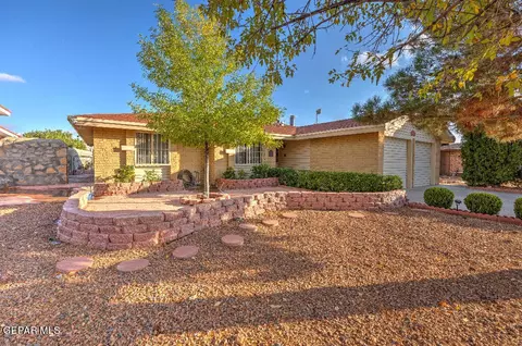 1728 Dave Elliott Dr, El Paso, TX 79936