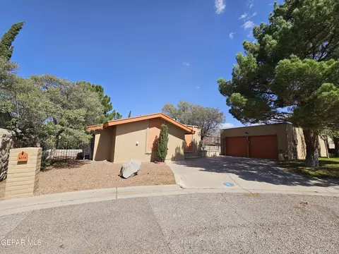 944 Agua Caliente Dr, El Paso, TX 79912