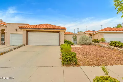 221 Alto Mesa Dr #B, El Paso, TX 79912
