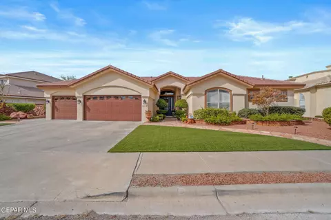 6417 La Posta Dr, El Paso, TX 79912