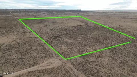 34 Quail Ct, Salt Flat, TX 79847 photo 2