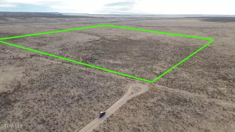 34 Quail Ct, Salt Flat, TX 79847