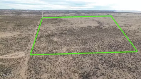 34 Quail Ct, Salt Flat, TX 79847 photo 3