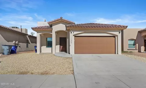 7205 Long Meadow Dr, El Paso, TX 79934