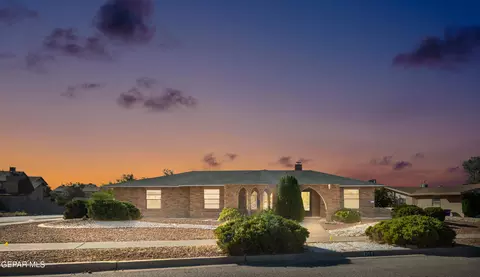 6700 Pino Real Dr, El Paso, TX 79912