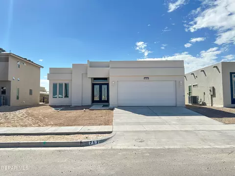717 Cedarwood, El Paso, TX 79928