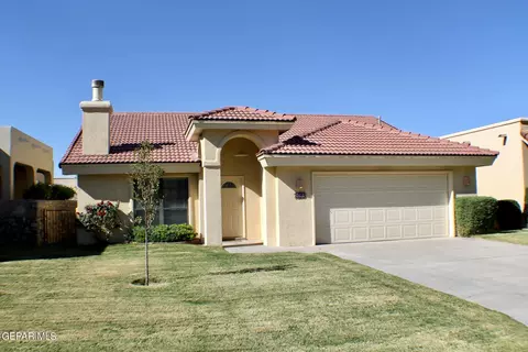 136 Star Spirit Ln, Santa Teresa, NM 88008