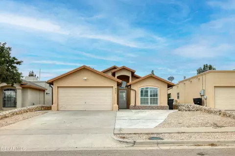 857 Frank Pl, Canutillo, TX 79835