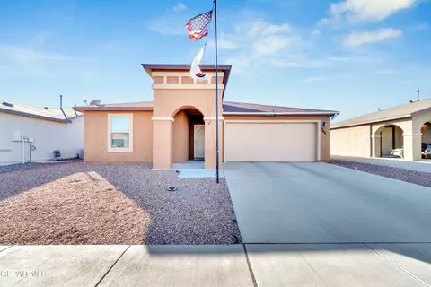 745 Nuevo Desierto Dr, Horizon City, TX 79928