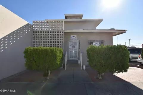 1512 Yandell Dr, El Paso, TX 79902