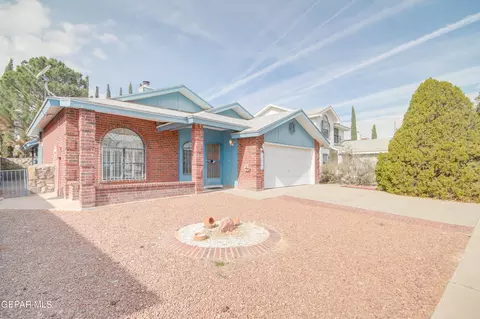 2425 Nancy Mcdonald Dr, El Paso, TX 79936