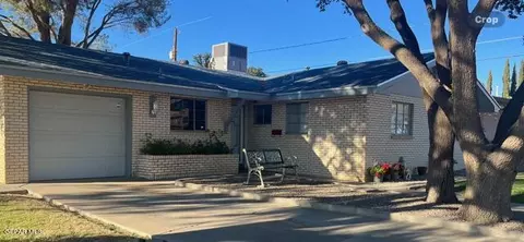 231 Viking Dr, El Paso, TX 79912