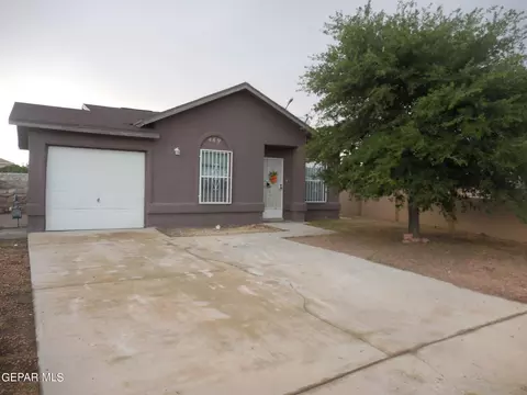 449 Valle Koki Dr, Socorro, TX 79927