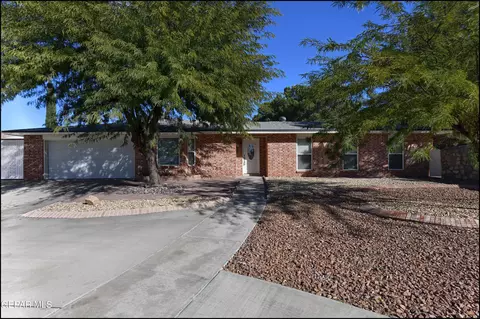 1638 Common Dr, El Paso, TX 79936