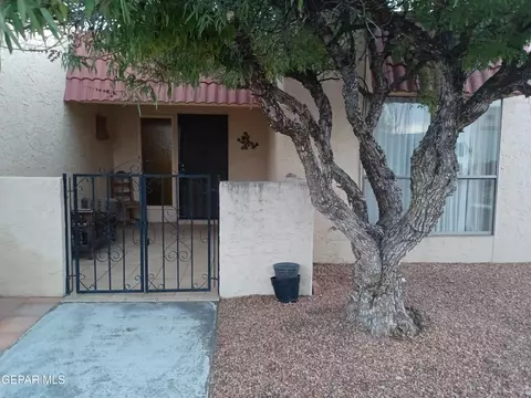 3128 High Point Dr, El Paso, TX 79904