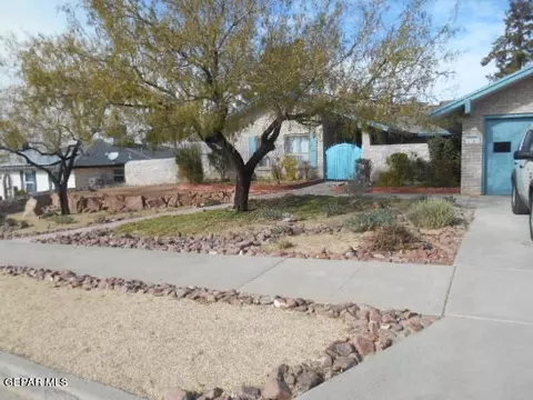 6511 Pino Real Dr, El Paso, TX 79912