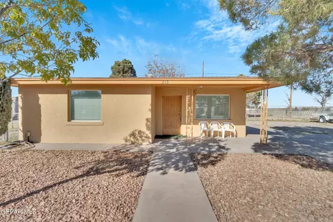 213 Carnes Rd, El Paso, TX 79907