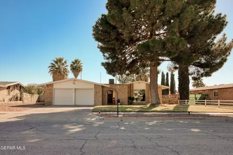 753 Quinta Luz Cir, El Paso, TX 79922