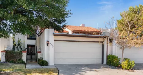 5237 Lakeway Dr, El Paso, TX 79932