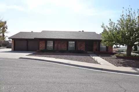 10829 Vista Lomas Dr, El Paso, TX 79935