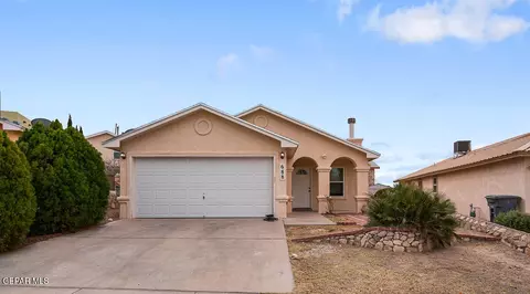 688 Pete Payan Dr, El Paso, TX 79912