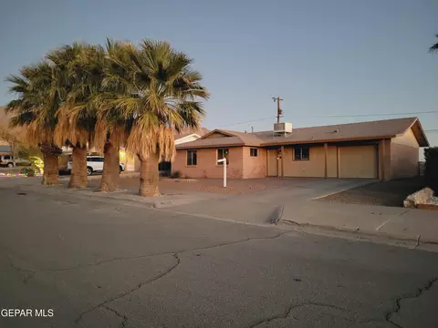 504 Ridgemont Dr, El Paso, TX 79912