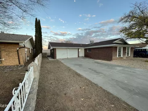 10420 Achilles Dr, El Paso, TX 79924