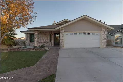 7700 Waterhouse Dr, El Paso, TX 79912