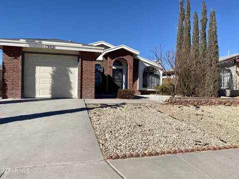 12021 Kings Crest Dr, El Paso, TX 79936