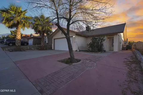 12114 Sal Rasura Ct, El Paso, TX 79936