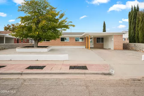 9659 Blue Wing Dr, El Paso, TX 79924