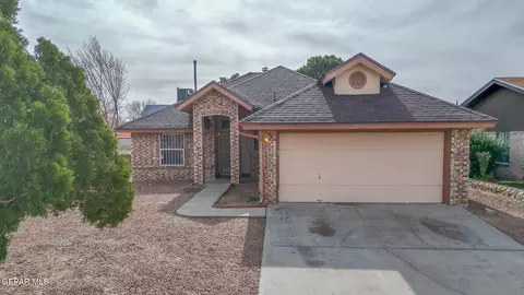 11534 Caballo Lake Dr, El Paso, TX 79936