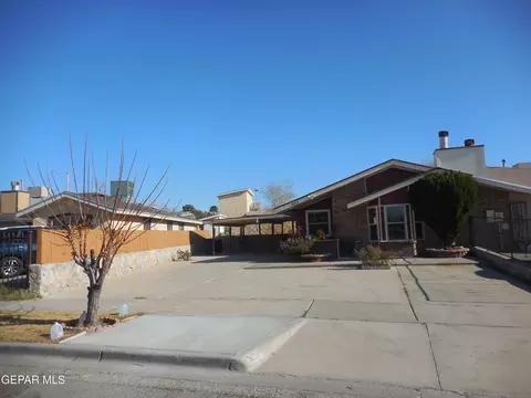 802 Los Surcos Rd, El Paso, TX 79907