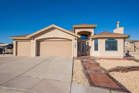 332 Emerald Nook Ct, Horizon City, TX 79928