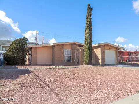 2211 Lake Omega St, El Paso, TX 79936