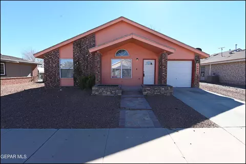 14600 Canario Dr, Horizon City, TX 79928