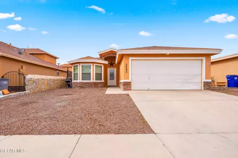 2305 Bird Song St, El Paso, TX 79938