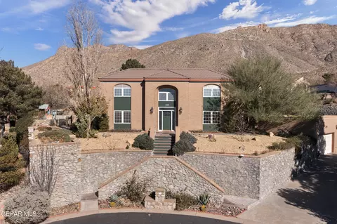 148 Camino Barranca Dr, El Paso, TX 79912