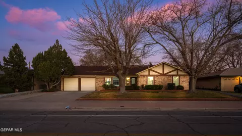 9285 Mccabe Dr, El Paso, TX 79925