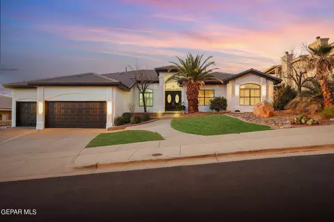717 Los Miradores Dr, El Paso, TX 79912