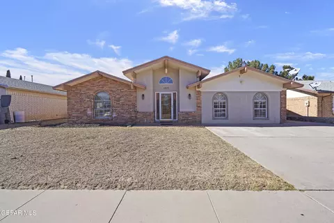 1821 Ron Cerrudo St, El Paso, TX 79936