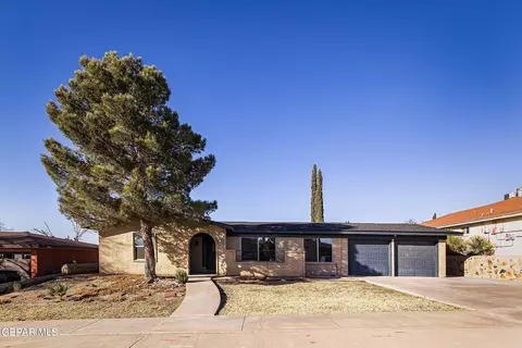 6617 La Cadena Dr, El Paso, TX 79912