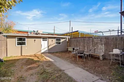 108 N Hammett St, El Paso, TX 79905