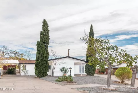 208 Carnival Dr, El Paso, TX 79912