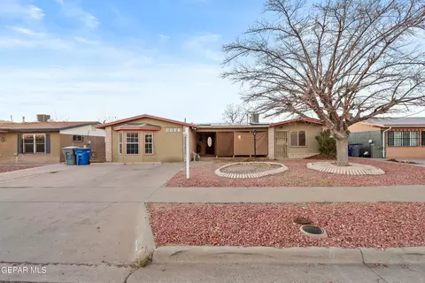9857 Vandenburg St, El Paso, TX 79924