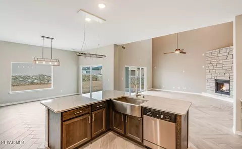 3636 Pattern Pl, El Paso, TX 79938 photo 8