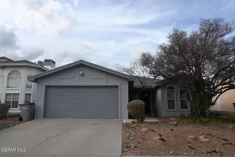 1277 Olga Mapula Dr, El Paso, TX 79936