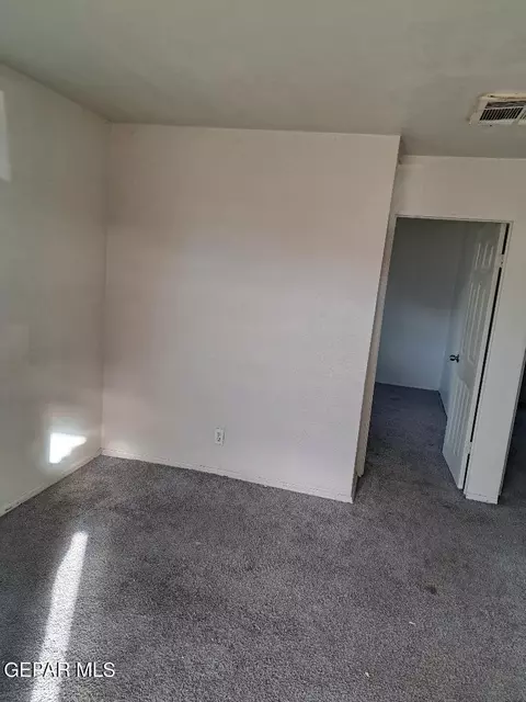 247 Carnes Rd, El Paso, TX 79907