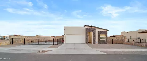 340 Plaza Bonita Way, Clint, TX 79836